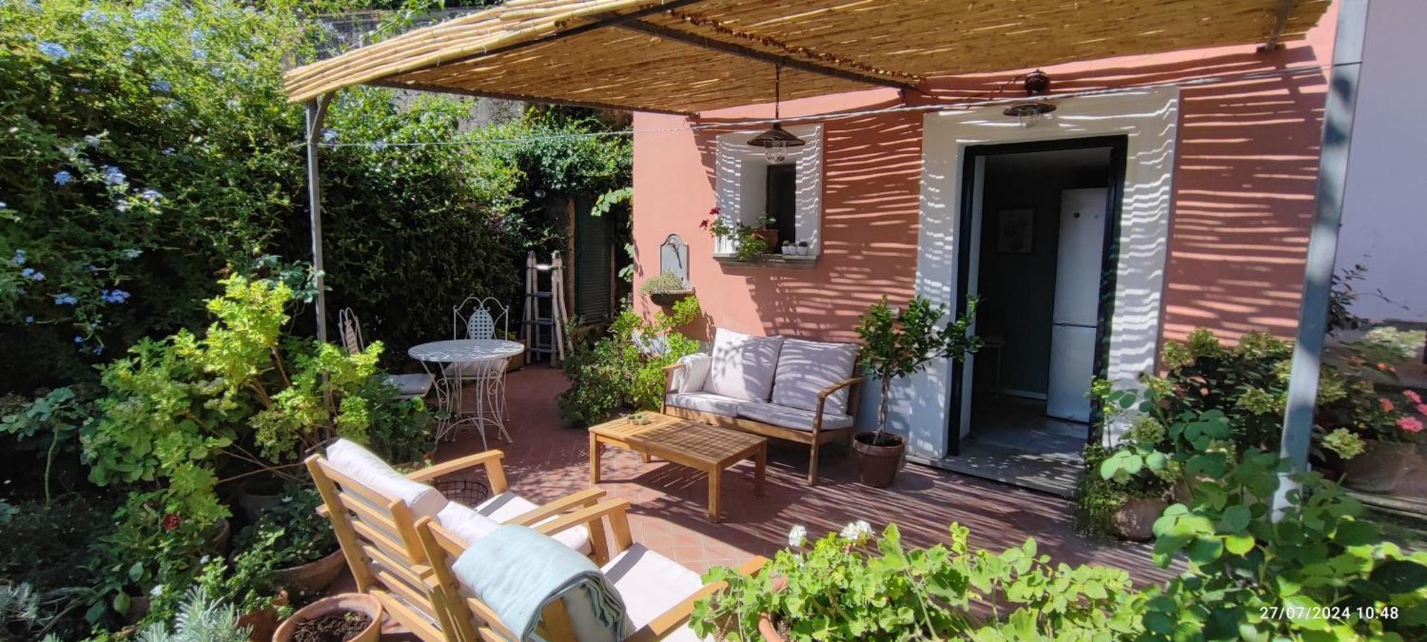 Bed and Breakfast Lally'S Garden Сорренто Экстерьер фото
